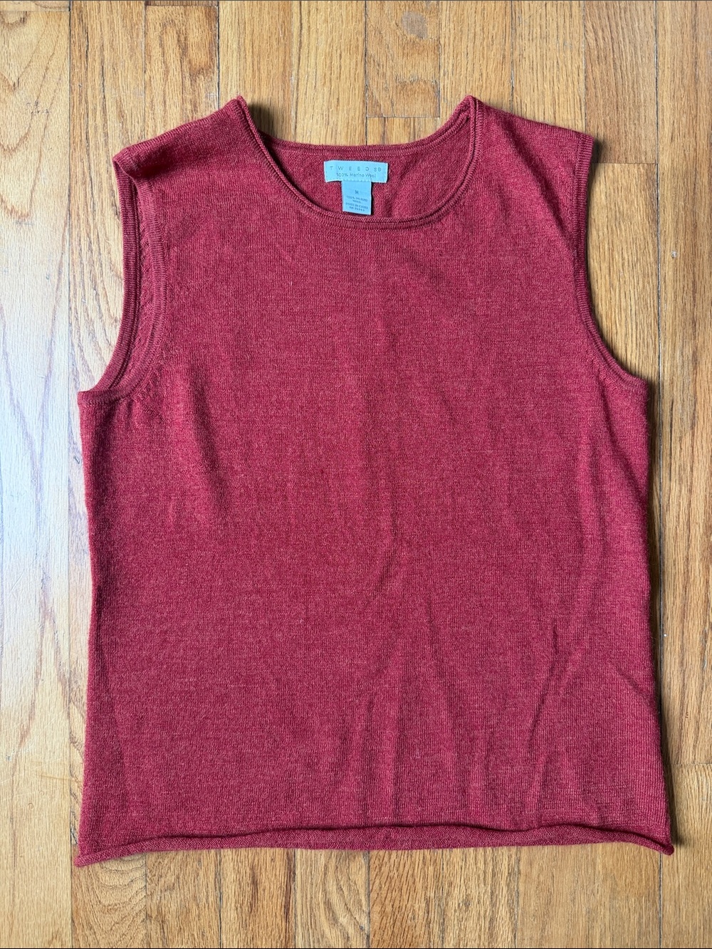 Sleeveless Crewneck 100% Wool Top - Red